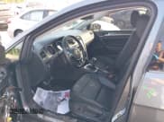 ✅ 2017 Volkswagen Golf S • VIN: 3VWH17AU6HM522728 • Lot: 43641462. Listed on IAAI with 92,397 mi. Free auction sales archive from the USA and detailed vehicle history report at DreamBid. Image 18.