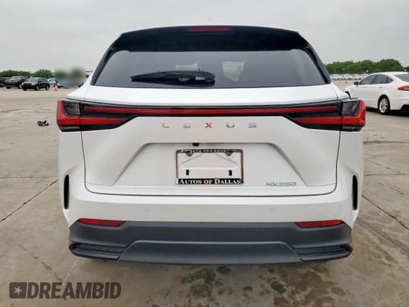 ✅ 2024 Lexus NX 250 Premium • VIN: JTJGDCAZ1R5015072 • Lot: 55229705. Wystawiony na Copart z przebiegiem 12 451 mil. Bezpłatny archiwum sprzedaży aukcyjnych z USA i szczegółowy raport historii pojazdu na DreamBid. Zdjęcie 6.