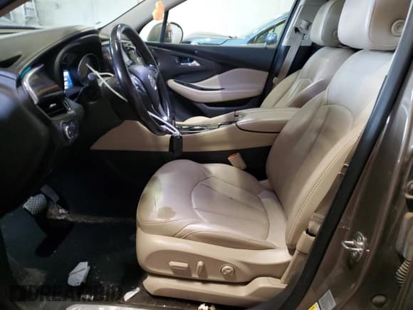 ✅ 2017 Buick Envision Essence • VIN: LRBFXBSAXHD163720 • Лот: 85954305. Опубликован ранее на Copart с пробегом 131 300 миль. Бесплатный доступ к архиву аукционных продаж из США и подробный отчёт об истории автомобиля на DreamBid. Изображение 7.