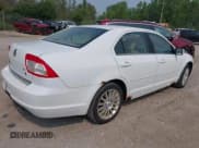 ✅ 2007 Mercury Milan Premier • VIN: 3MEHM08177R604111 • Lot: 42883163. Wystawiony na IAAI z przebiegiem 186 789 mil. Bezpłatny archiwum sprzedaży aukcyjnych z USA i szczegółowy raport historii pojazdu na DreamBid. Zdjęcie 4.