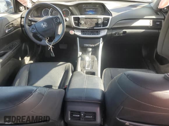 ✅ 2015 Honda Accord EX-L • VIN: 1HGCR2F81FA071630 • Lot: 57248565. Listed on Copart with 79,071 mi. Free auction sales archive from the USA and detailed vehicle history report at DreamBid. Image 8.