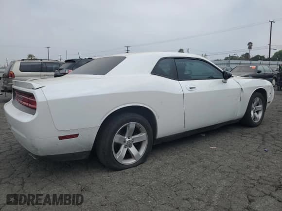 ✅ 2010 Dodge Challenger R/T Classic • VIN: 2B3CJ5DT0AH300633 • Lot: 76148344. Wystawiony na Copart z przebiegiem 193 504 mil. Bezpłatny archiwum sprzedaży aukcyjnych z USA i szczegółowy raport historii pojazdu na DreamBid. Zdjęcie 3.