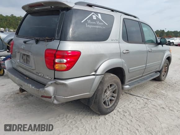 ✅ 2004 Toyota Sequoia Limited • VIN: 5TDBT48A24S205620 • Lot: 43678207. Listed on IAAI with 234,189 mi. Free auction sales archive from the USA and detailed vehicle history report at DreamBid. Image 4.