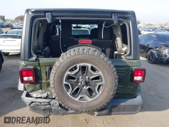 ✅ 2022 Jeep Wrangler Unlimited High Tide • VIN: 1C4HJXDG5NW113205 • Lot: 41488724. Listed on IAAI with 30,446 mi. Free auction sales archive from the USA and detailed vehicle history report at DreamBid. Image 17.