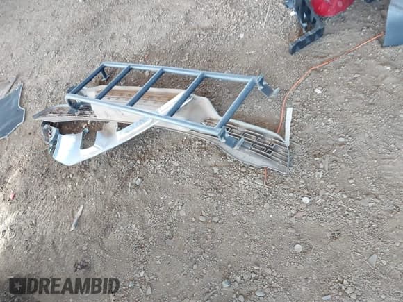 ✅ 2018 Nissan NV 3500 HD SL • VIN: 5BZAF0AA7JN851047 • Лот: 43507716. Опубликован ранее на IAAI с пробегом 105 919 миль. Бесплатный доступ к архиву аукционных продаж из США и подробный отчёт об истории автомобиля на DreamBid. Изображение 12.