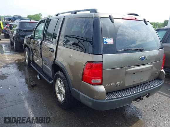 ✅ 2003 Ford Explorer XLT • VIN: 1FMZU73KX3UA95998 • Lot: 42080634. Listed on IAAI with 187,493 mi. Free auction sales archive from the USA and detailed vehicle history report at DreamBid. Image 3.