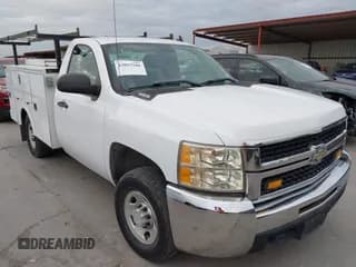 ✅ 2008 Chevrolet Silverado 2500HD • VIN: 1GBHC24698E121231 • Лот: 43815186. Опубликован ранее на IAAI с пробегом 88 788 миль. Бесплатный доступ к архиву аукционных продаж из США и подробный отчёт об истории автомобиля на DreamBid. Изображение 1.
