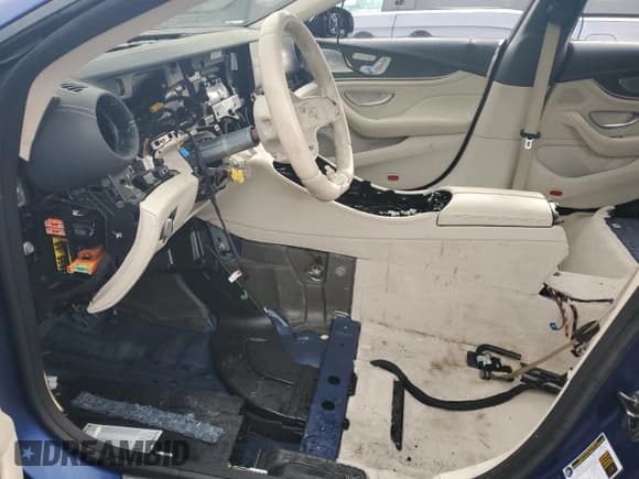 ✅ 2020 Mercedes-Benz AMG GT 63 S • VIN: WDD7X8KB2LA013330 • Lot: 82806804. Listed on Copart with Not provided. Free auction sales archive from the USA and detailed vehicle history report at DreamBid. Image 7.