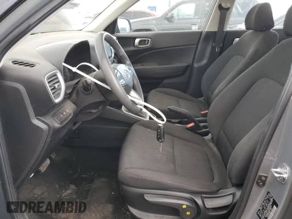 2021 Hyundai Venue SE с VIN KMHRB8A36MU068838, выставлен на аукционе Copart как лот 76329524 с пробегом 75 601 миль миль и Списание • Salvage title. История ставок и продаж доступна на DreamBid. Изображение 7.