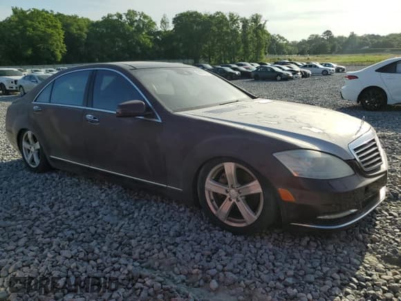 ✅ 2011 Mercedes-Benz S 550 • VIN: WDDNG7BB1BA389484 • Lot: 53837325. Listed on Copart with 143,006 mi. Free auction sales archive from the USA and detailed vehicle history report at DreamBid. Image 4.
