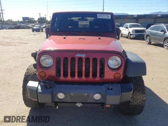 ✅ 2012 Jeep Wrangler Rubicon • VIN: 1C4BJWCG4CL196531 • Lot: 87272115. Wystawiony na Copart z przebiegiem 81 532 mil. Bezpłatny archiwum sprzedaży aukcyjnych z USA i szczegółowy raport historii pojazdu na DreamBid. Zdjęcie 5.
