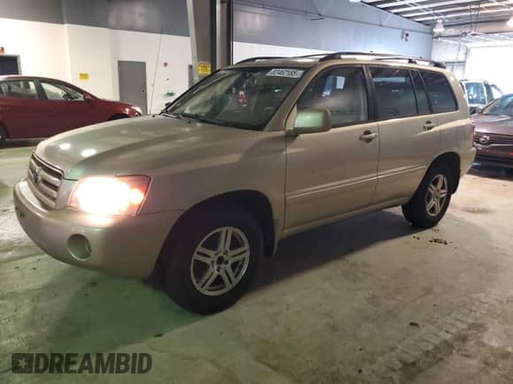 2005 Toyota Highlander with VIN JTEGD21A250131617, listed as a Copart auction lot 89895535 with 242,975 mi miles and Non repairable. Bid and sale history available at DreamBid. Image 1.