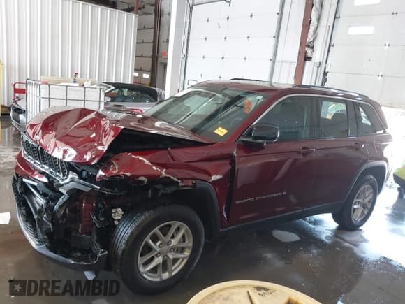 ✅ 2023 Jeep Grand Cherokee Laredo • VIN: 1C4RJHAG5PC669520 • Lot: 41574918. Listed on IAAI with 22,615 mi. Free auction sales archive from the USA and detailed vehicle history report at DreamBid. Image 14.