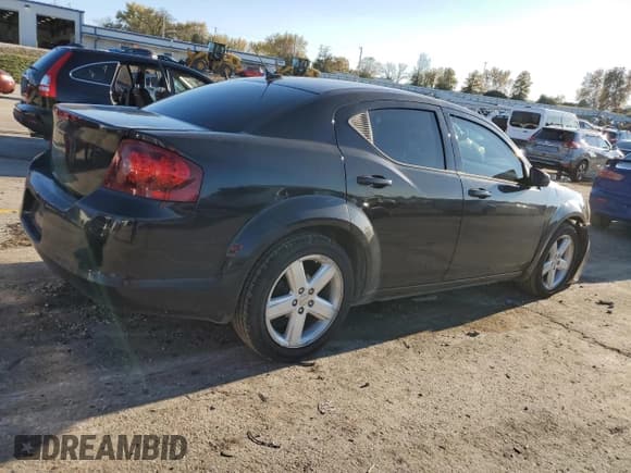 ✅ 2013 Dodge Avenger SE • VIN: 1C3CDZAB9DN517140 • Лот: 79936734. Опубликован ранее на Copart с пробегом 138 508 миль. Бесплатный доступ к архиву аукционных продаж из США и подробный отчёт об истории автомобиля на DreamBid. Изображение 3.