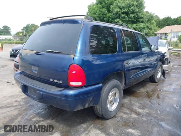 ✅ 1999 Dodge Durango • VIN: 1B4HR28Y8XF711402 • Lot: 42265853. Wystawiony na IAAI z przebiegiem 294 245 mil. Bezpłatny archiwum sprzedaży aukcyjnych z USA i szczegółowy raport historii pojazdu na DreamBid. Zdjęcie 4.
