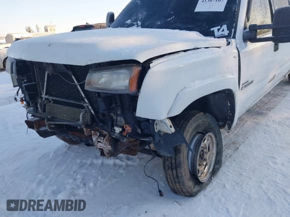 ✅ 2006 Chevrolet Silverado 2500HD LT3 • VIN: 1GCHK23D66F229988 • Лот: 41307107. Опубликован ранее на IAAI с пробегом 300 813 миль. Бесплатный доступ к архиву аукционных продаж из США и подробный отчёт об истории автомобиля на DreamBid. Изображение 18.