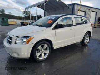 ✅ 2010 Dodge Caliber Mainstreet • VIN: 1B3CB3HA3AD566929 • Лот: 86334135. Опубликован ранее на Copart с пробегом 96 125 миль. Бесплатный доступ к архиву аукционных продаж из США и подробный отчёт об истории автомобиля на DreamBid. Изображение 1.