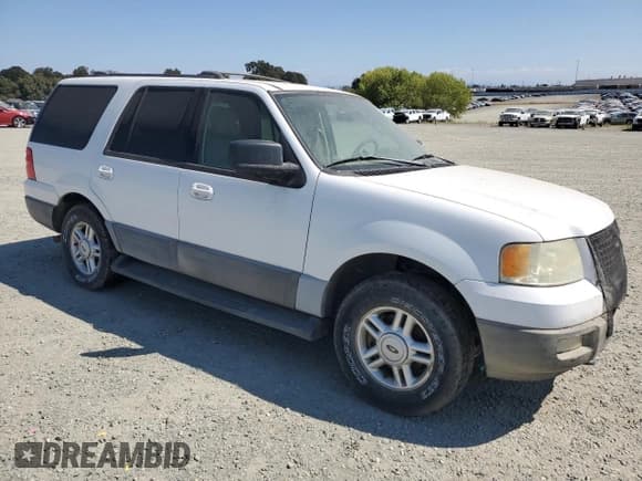 ✅ 2004 Ford Expedition Special Service • VIN: 1FMPU16L84LB34152 • Lot: 80222925. Wystawiony na Copart z przebiegiem 270 377 mil. Bezpłatny archiwum sprzedaży aukcyjnych z USA i szczegółowy raport historii pojazdu na DreamBid. Zdjęcie 4.