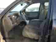 2006 Dodge Dakota SLT z VIN 1D7HW48J86S710921, wystawiony jako Copart lot #72033614 z przebiegiem 153 494 mil mil oraz Czysty tytuł • Clean title. Historia ofert i sprzedaży dostępna na DreamBid. Obrazek 7.