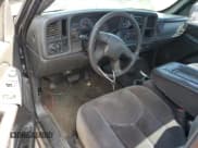 ✅ 2006 GMC Sierra 1500 Work Truck • VIN: 3GTEC14V76G227053 • Лот: 68764685. Опубликован ранее на Copart с пробегом Не указан. Бесплатный доступ к архиву аукционных продаж из США и подробный отчёт об истории автомобиля на DreamBid. Изображение 8.