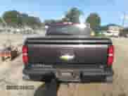 2016 Chevrolet Silverado 1500 LT z VIN 3GCUKREC5GG288672, wystawiony jako IAAI lot #43314900 z przebiegiem 56 245 mil mil oraz . Historia ofert i sprzedaży dostępna na DreamBid. Obrazek 16.