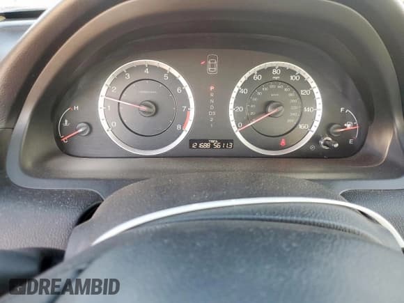 ✅ 2010 Honda Accord LX-S • VIN: 1HGCS1B3XAA020208 • Lot: 90118195. Listed on Copart with 121,688 mi. Free auction sales archive from the USA and detailed vehicle history report at DreamBid. Image 9.