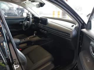 ✅ 2025 Honda HR-V EX-L • VIN: 3CZRZ2H76SM721461 • Lot: 43664382. Listed on IAAI with 12,957 mi. Free auction sales archive from the USA and detailed vehicle history report at DreamBid. Image 5.