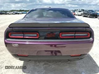 ✅ 2022 Dodge Challenger SXT • VIN: 2C3CDZAG8NH227087 • Lot: 68607204. Wystawiony na Copart z przebiegiem 10 920 mil. Bezpłatny archiwum sprzedaży aukcyjnych z USA i szczegółowy raport historii pojazdu na DreamBid. Zdjęcie 6.