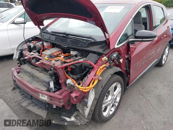 ✅ 2018 Chevrolet Bolt EV LT • VIN: 1G1FW6S09J4140303 • Lot: 42029513. Wystawiony na IAAI z przebiegiem 40 097 mil. Bezpłatny archiwum sprzedaży aukcyjnych z USA i szczegółowy raport historii pojazdu na DreamBid. Zdjęcie 6.