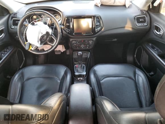 ✅ 2019 Jeep Compass Limited • VIN: 3C4NJCCB9KT662621 • Lot: 53361685. Listed on Copart with 97,637 mi. Free auction sales archive from the USA and detailed vehicle history report at DreamBid. Image 8.