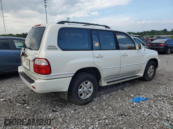 ✅ 1999 Lexus LX 470 • VIN: JT6HT00W9X0062223 • Лот: 64616765. Опубликован ранее на Copart с пробегом 289 778 миль. Бесплатный доступ к архиву аукционных продаж из США и подробный отчёт об истории автомобиля на DreamBid. Изображение 3.