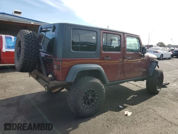 ✅ 2010 Jeep Wrangler Unlimited Rubicon • VIN: 1J4HA6H13AL223725 • Lot: 66693785. Wystawiony na Copart z przebiegiem 114 560 mil. Bezpłatny archiwum sprzedaży aukcyjnych z USA i szczegółowy raport historii pojazdu na DreamBid. Zdjęcie 3.