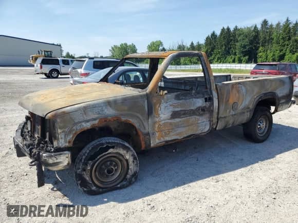 2000 Chevrolet Silverado 3500 с VIN 1GCHK34R7YR127939, выставлен на аукционе Copart как лот 65550435 с пробегом Не указан миль и Списание • Salvage title. История ставок и продаж доступна на DreamBid. Изображение 1.