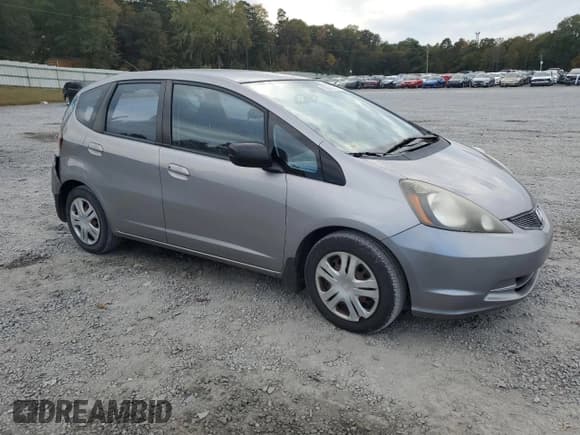 ✅ 2009 Honda Fit • VIN: JHMGE88249C006849 • Lot: 82606745. Listed on Copart with 144,380 mi. Free auction sales archive from the USA and detailed vehicle history report at DreamBid. Image 4.