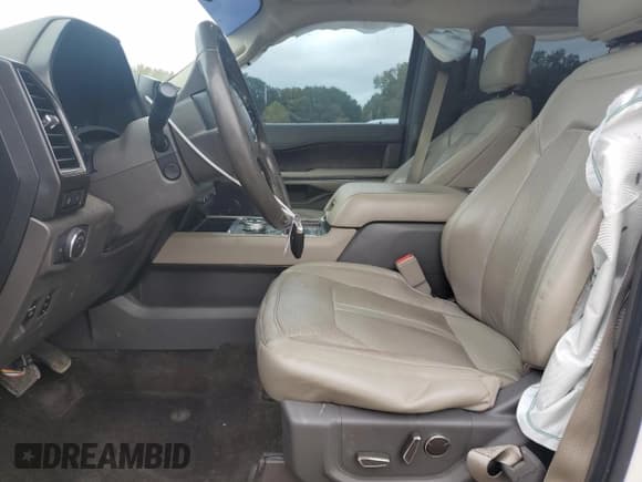 ✅ 2018 Ford Expedition Max Limited • VIN: 1FMJK1KT3JEA36664 • Lot: 90430585. Wystawiony na Copart z przebiegiem 150 692 mil. Bezpłatny archiwum sprzedaży aukcyjnych z USA i szczegółowy raport historii pojazdu na DreamBid. Zdjęcie 7.