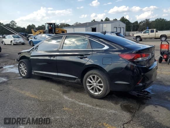 ✅ 2018 Hyundai Sonata SE • VIN: 5NPE24AF1JH699220 • Лот: 84283485. Опубликован ранее на Copart с пробегом 160 569 миль. Бесплатный доступ к архиву аукционных продаж из США и подробный отчёт об истории автомобиля на DreamBid. Изображение 2.