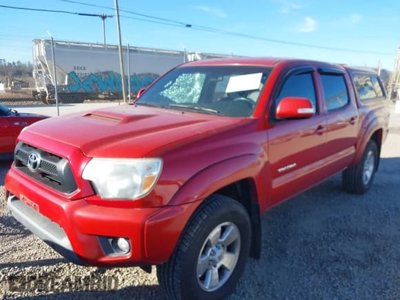 ✅ 2014 Toyota Tacoma • VIN: 5TFLU4EN5EX084179 • Лот: 41398902. Опубликован ранее на IAAI с пробегом 93 890 миль. Бесплатный доступ к архиву аукционных продаж из США и подробный отчёт об истории автомобиля на DreamBid. Изображение 2.