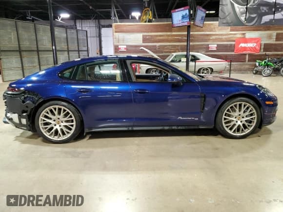 ✅ 2020 Porsche Panamera 4 E-Hybrid • VIN: WP0AE2A79LL132691 • Lot: 43825324. Wystawiony na Copart z przebiegiem 35 440 mil. Bezpłatny archiwum sprzedaży aukcyjnych z USA i szczegółowy raport historii pojazdu na DreamBid. Zdjęcie 1.
