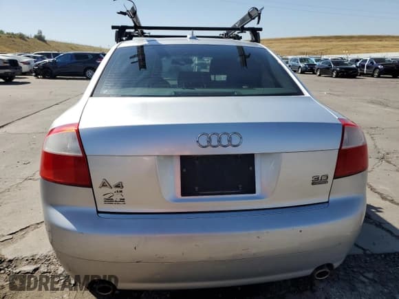 ✅ 2005 Audi A4 3.0L • VIN: WAULT68E85A018381 • Lot: 74311164. Wystawiony na Copart z przebiegiem 161 217 mil. Bezpłatny archiwum sprzedaży aukcyjnych z USA i szczegółowy raport historii pojazdu na DreamBid. Zdjęcie 6.