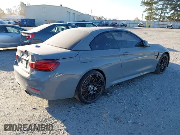 ✅ 2020 BMW M4 • VIN: WBS4Z9C04L5N76214 • Lot: 43787553. Wystawiony na IAAI z przebiegiem 19 189 mil. Bezpłatny archiwum sprzedaży aukcyjnych z USA i szczegółowy raport historii pojazdu na DreamBid. Zdjęcie 4.