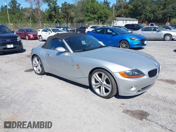 ✅ 2003 BMW Z4 3.0i • VIN: 4USBT53443LT22391 • Lot: 43471128. Wystawiony na IAAI z przebiegiem Nie podano. Bezpłatny archiwum sprzedaży aukcyjnych z USA i szczegółowy raport historii pojazdu na DreamBid. Zdjęcie 1.