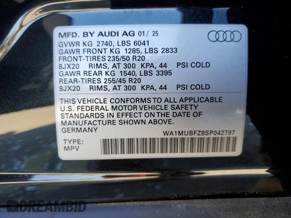 ✅ 2025 Audi Q4 e-tron Prestige • VIN: WA1MUBFZ8SP042797 • Lot: 85544125. Wystawiony na Copart z przebiegiem 2 293 mil. Bezpłatny archiwum sprzedaży aukcyjnych z USA i szczegółowy raport historii pojazdu na DreamBid. Zdjęcie 12.