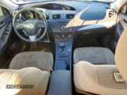 ✅ 2012 Mazda 3 i Touring • VIN: JM1BL1V71C1570311 • Lot: 90266115. Wystawiony na Copart z przebiegiem 187 268 mil. Bezpłatny archiwum sprzedaży aukcyjnych z USA i szczegółowy raport historii pojazdu na DreamBid. Zdjęcie 8.