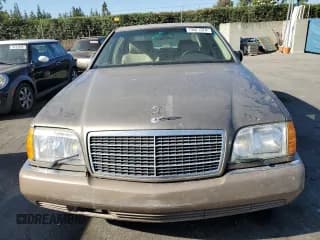 ✅ 1992 Mercedes-Benz 400 • VIN: WDBGA42E1NA054743 • Лот: 74571374. Опубликован ранее на Copart с пробегом 132 320 миль. Бесплатный доступ к архиву аукционных продаж из США и подробный отчёт об истории автомобиля на DreamBid. Изображение 5.