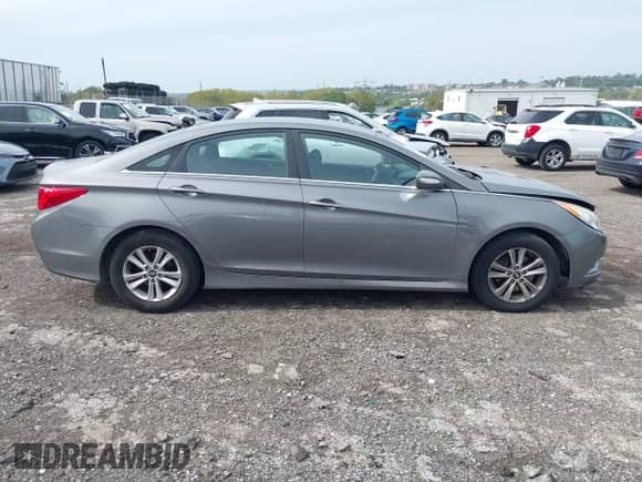 2014 Hyundai Sonata GLS with VIN 5NPEB4AC5EH864715, listed as a IAAI auction lot 43332869 with 115,541 mi miles and . Bid and sale history available at DreamBid. Image 13.