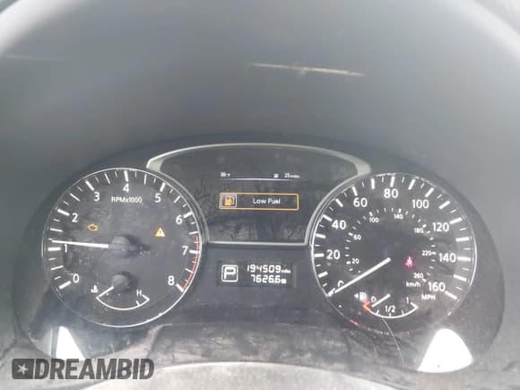 ✅ 2015 Nissan Altima SV • VIN: 1N4AL3AP9FC261892 • Лот: 42914833. Опубликован ранее на IAAI с пробегом 194 509 миль. Бесплатный доступ к архиву аукционных продаж из США и подробный отчёт об истории автомобиля на DreamBid. Изображение 7.