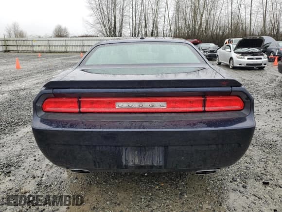 ✅ 2011 Dodge Challenger R/T • VIN: 2B3CJ5DTXBH617059 • Lot: 81903524. Listed on Copart with 100,018 mi. Free auction sales archive from the USA and detailed vehicle history report at DreamBid. Image 6.