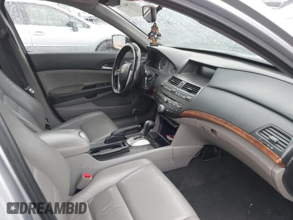 ✅ 2011 Honda Accord EX-L • VIN: 1HGCP3F84BA022315 • Lot: 41794142. Listed on IAAI with 206,400 mi. Free auction sales archive from the USA and detailed vehicle history report at DreamBid. Image 5.