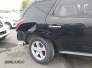 ✅ 2005 Nissan Murano SL • VIN: JN8AZ08W15W431930 • Lot: 43618169. Wystawiony na IAAI z przebiegiem 241 185 mil. Bezpłatny archiwum sprzedaży aukcyjnych z USA i szczegółowy raport historii pojazdu na DreamBid. Zdjęcie 6.