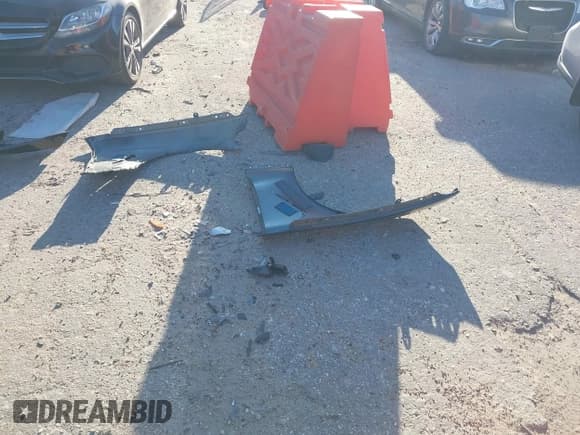 ✅ 2019 Genesis G70 Advanced • VIN: KMTG44LA3KU026670 • Lot: 41814058. Listed on IAAI with 20,118 mi. Free auction sales archive from the USA and detailed vehicle history report at DreamBid. Image 12.